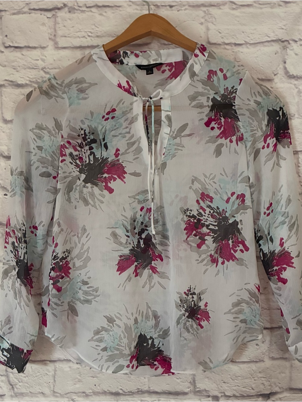Banana Republic Womens Floral Tie-Neck Blouse - White with Pink & Gray - Small